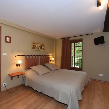 La Correrie Hotell Les Grandes-Armoises Exteriör bild